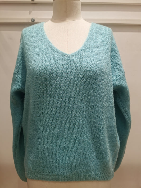 V-neck sweater | turquoise