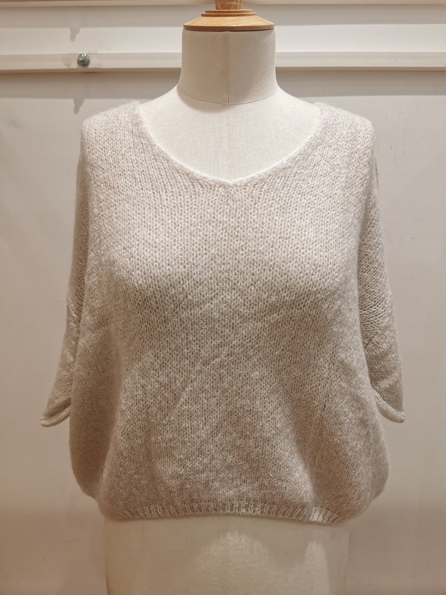 V-hals korte mouw | beige