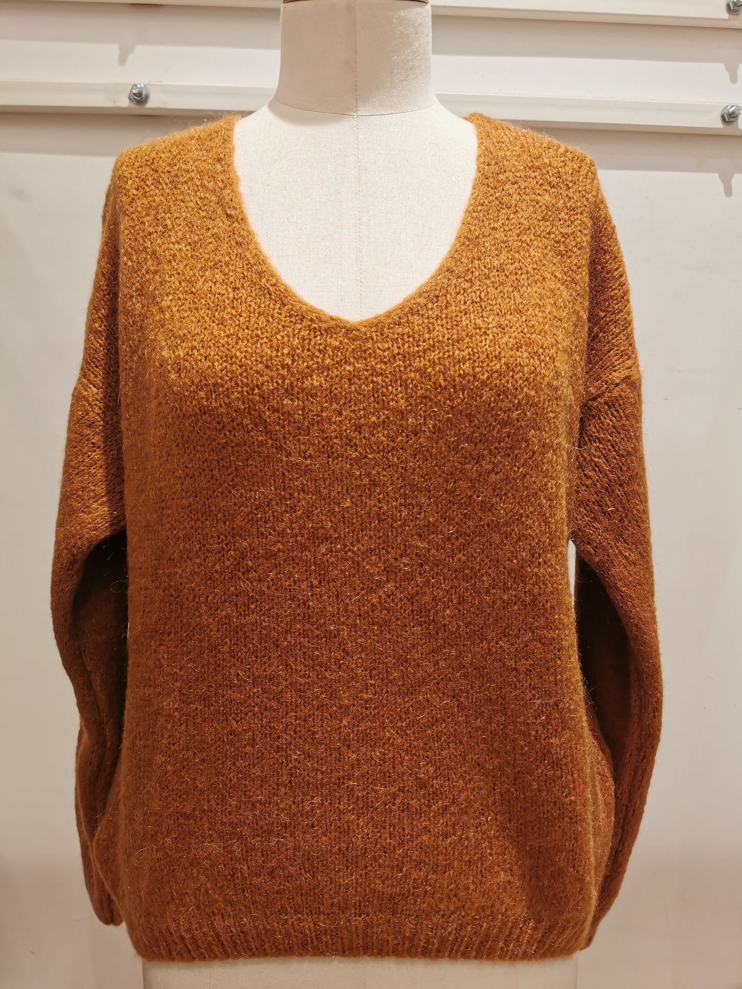 V-hals trui | Camel