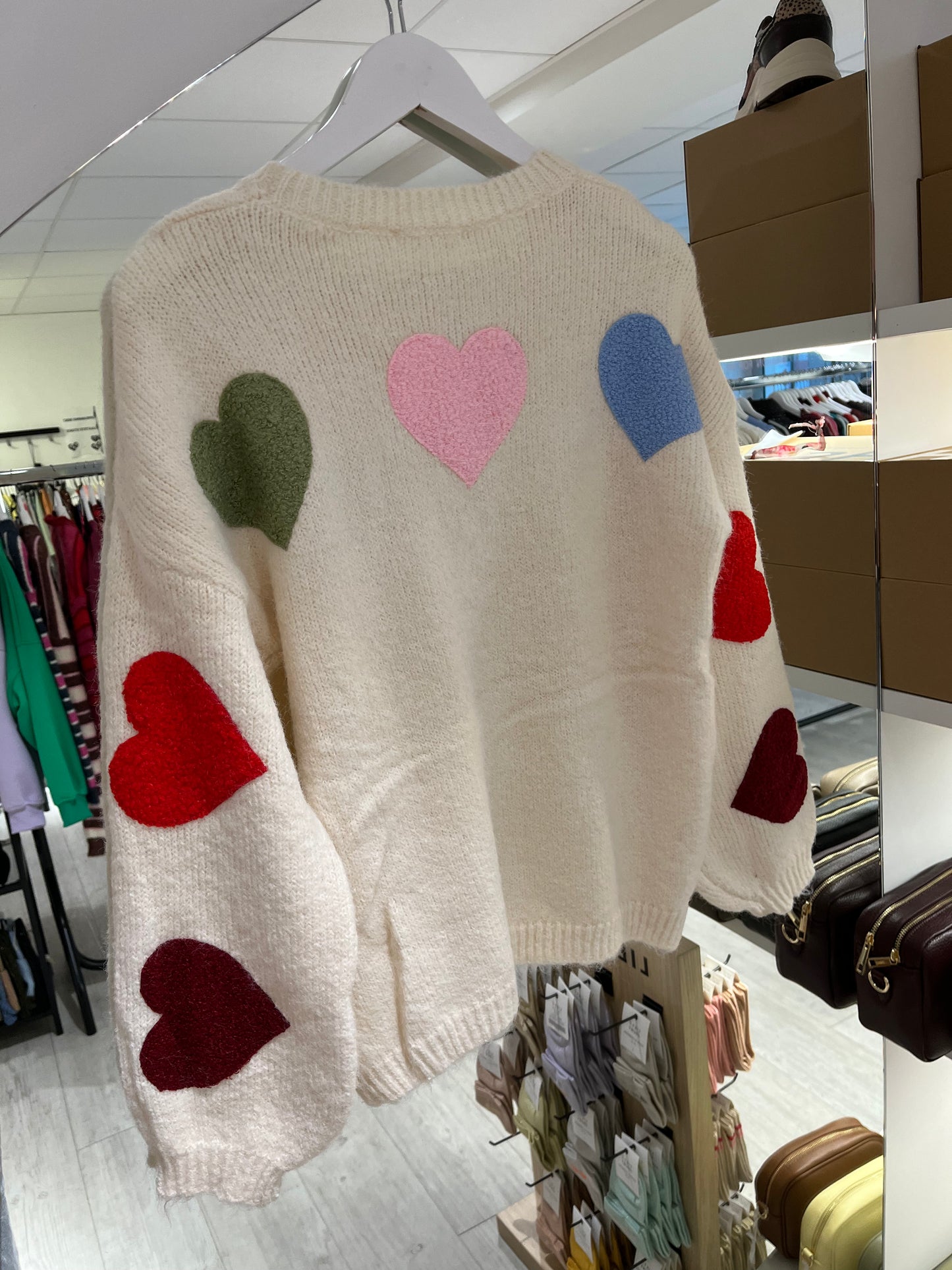Love yourself hartjes trui| Ecru