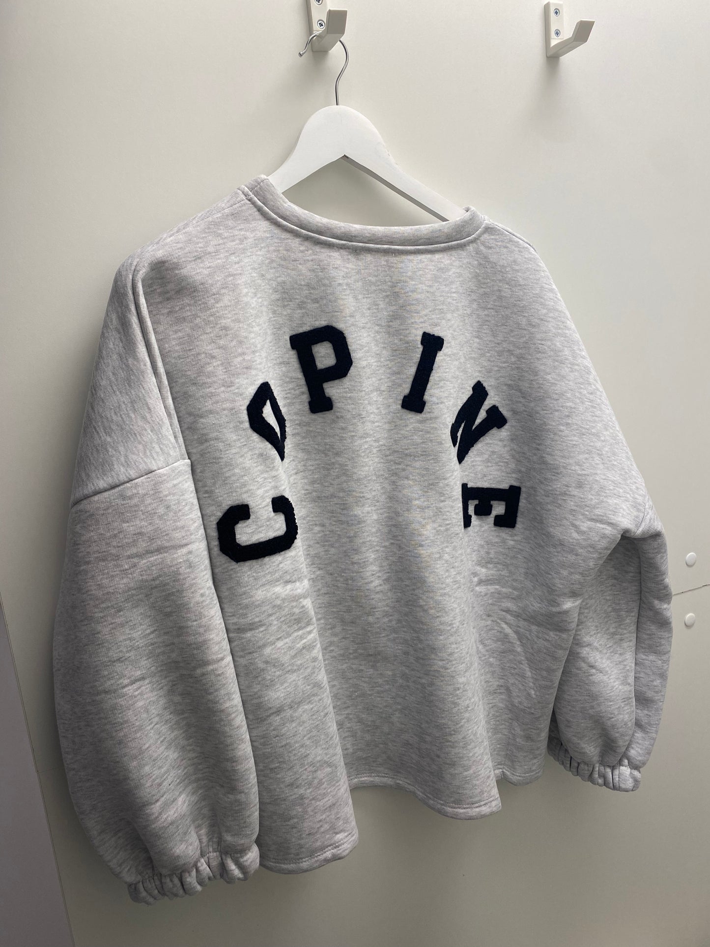 Copine sweater | zwarte letters