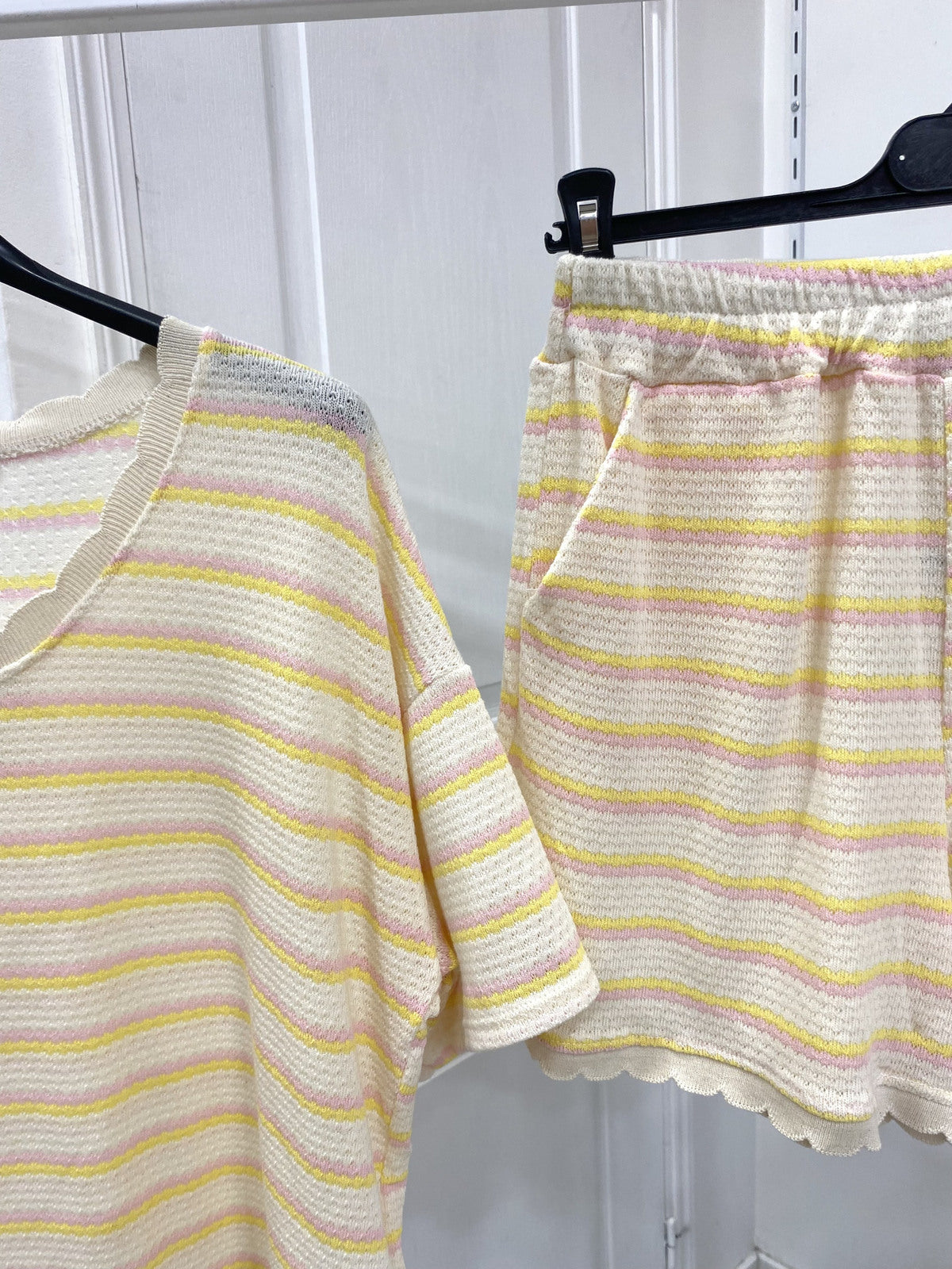 Striped set | Geel