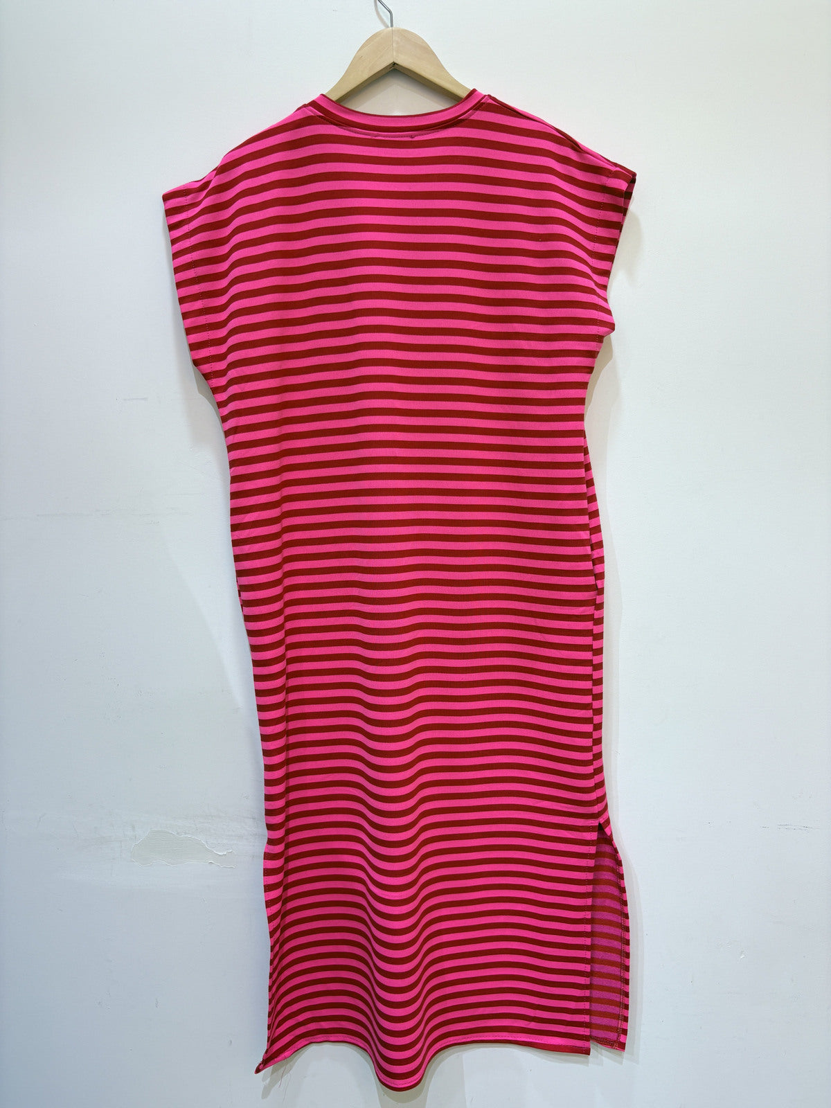 Mouwloze gestreepte kleedje | Fuchsia