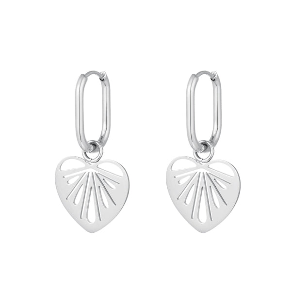 Uitgeknipte hartjes oorbellen | Zilver