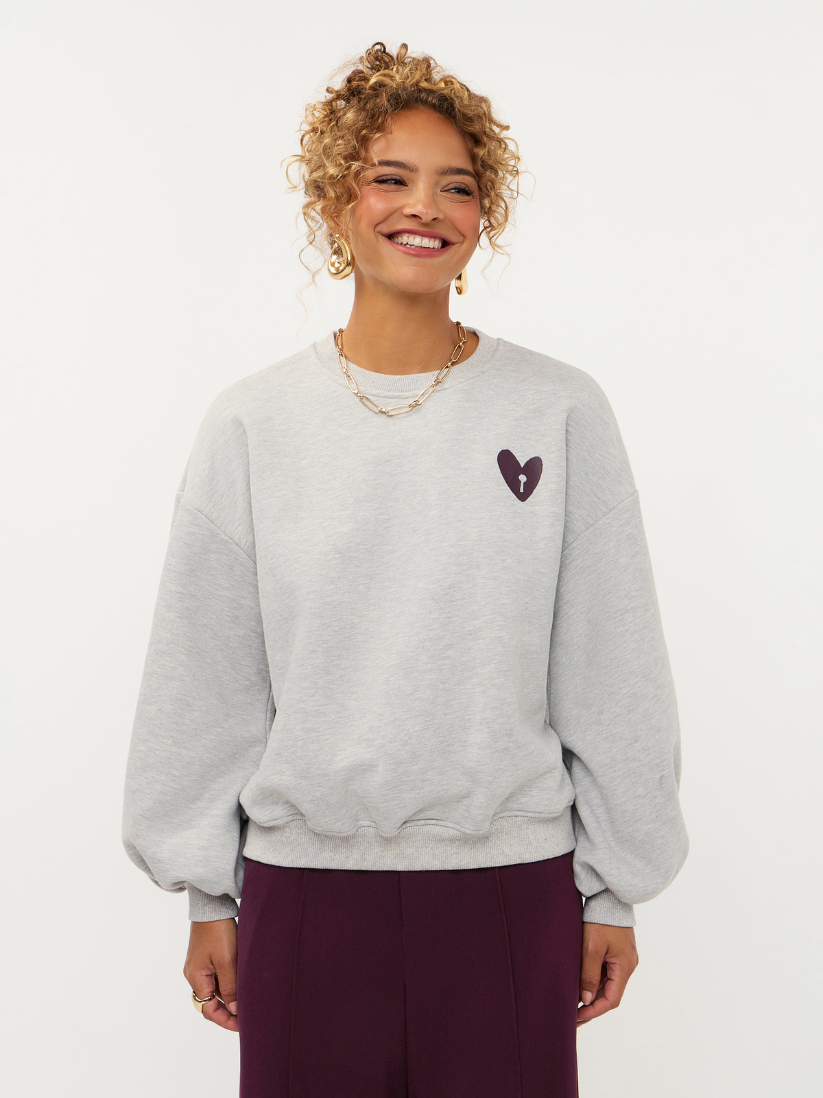 Ydence | Sweater Checked in
