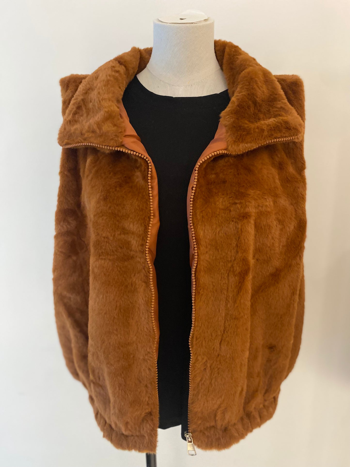 Fluffy vest | Camel