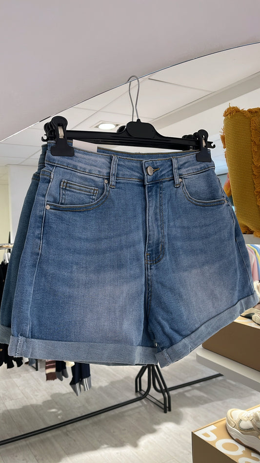 Denim short | licht blauw