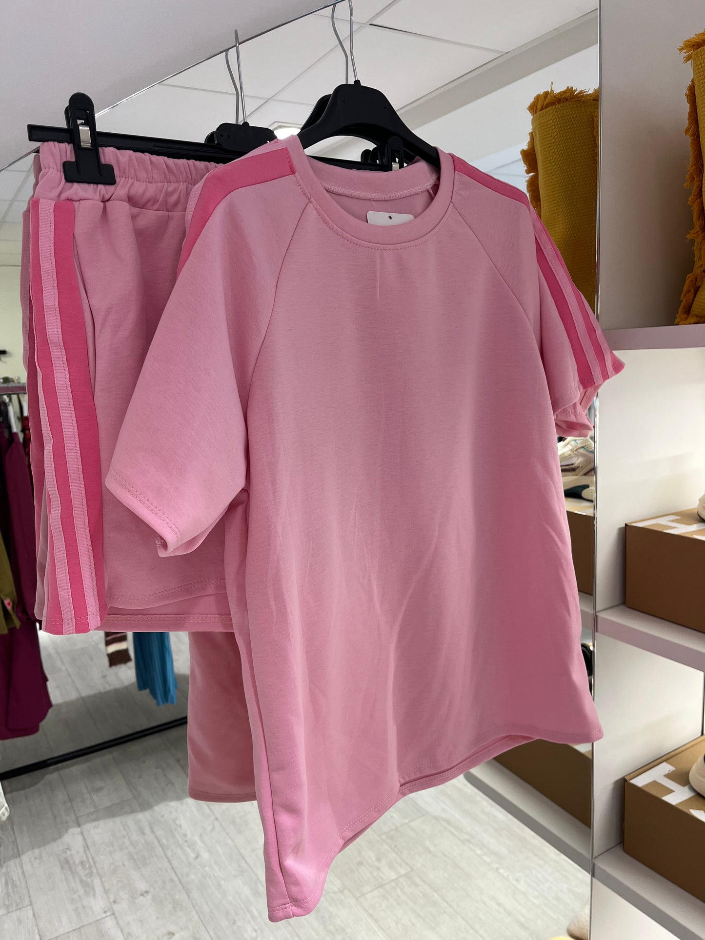 T-shirt + short set Roos