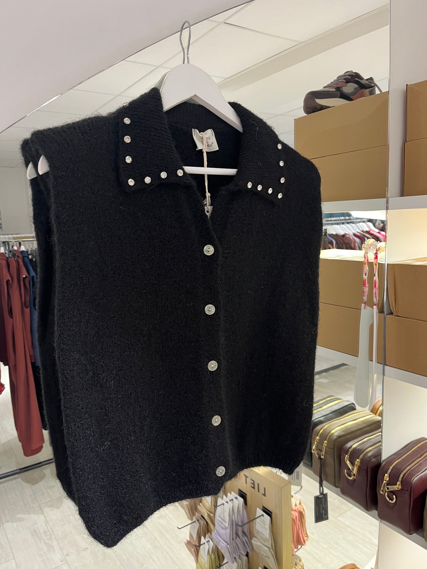 Vestje met parels  | zwart