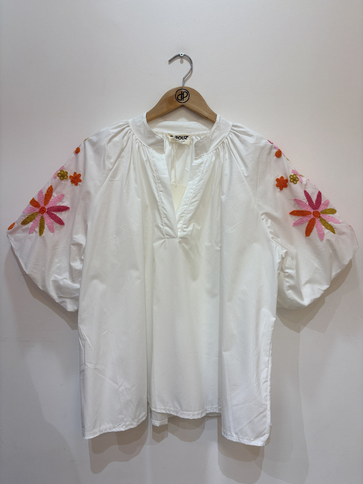 Geborduurd blouse met korte pofmouwen | Wit
