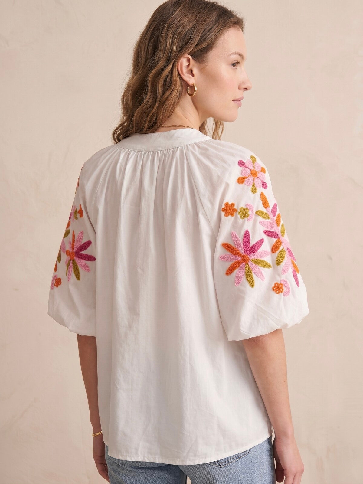 Geborduurd blouse met korte pofmouwen | Wit