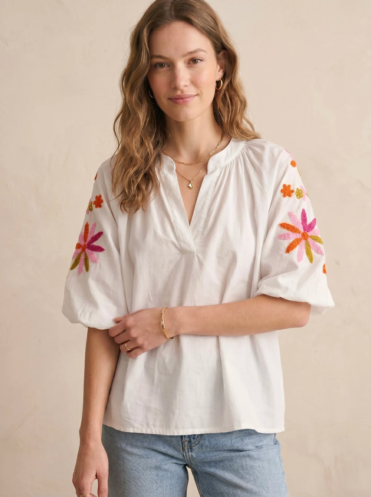 Geborduurd blouse met korte pofmouwen | Wit