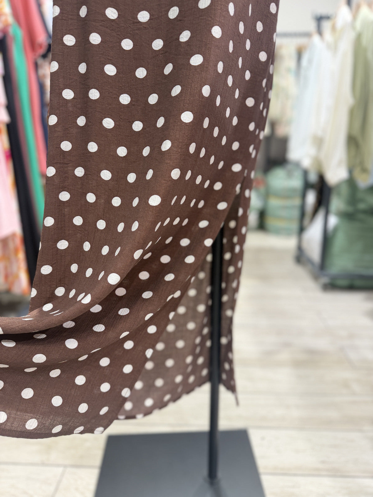 Lange jurk Polka dot | Bruin
